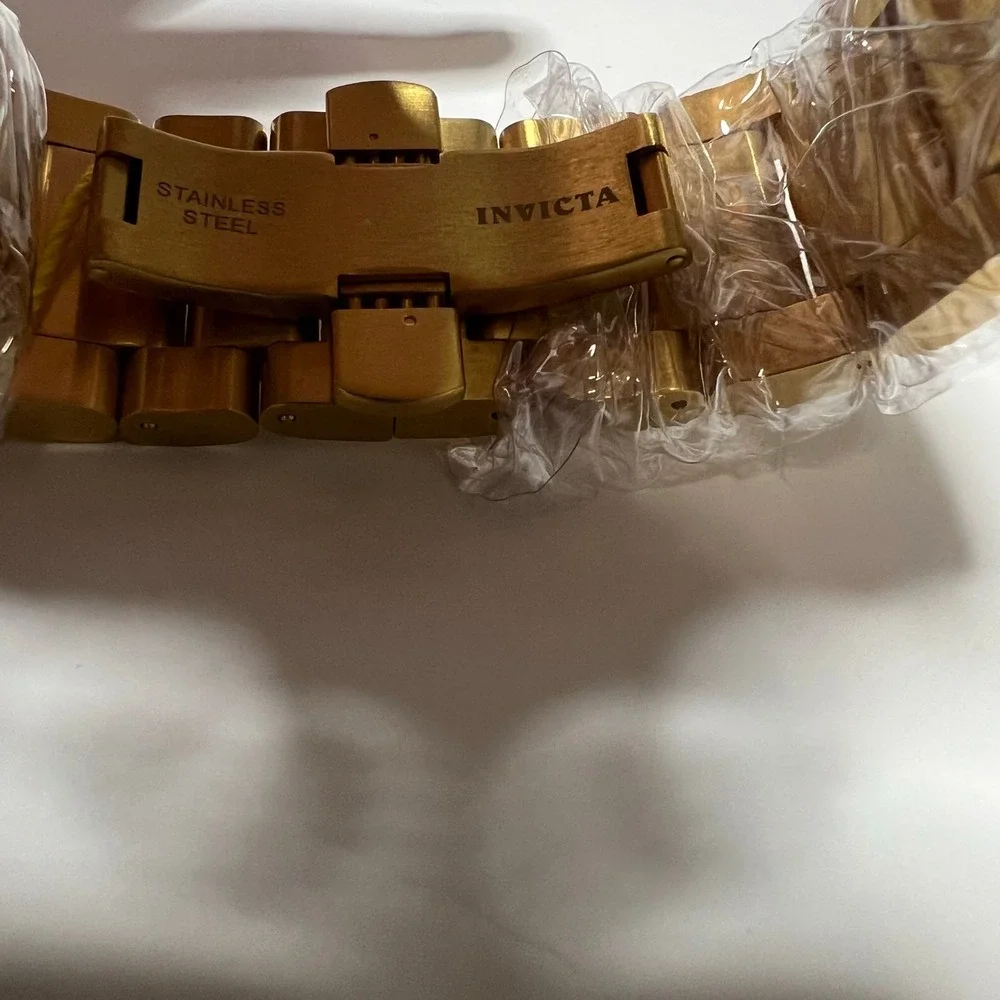 Invicta Mens Reserve 18KT Gold Plated Model 6758 Swiss Quartz Watch
